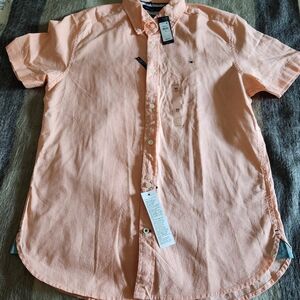 Men's Tommy Hilfiger regular fit shirt size Medium